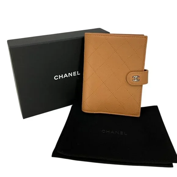 CHANEL Quilted Leather CC Logo Passport Holder Wallet - Picture 2 of 8